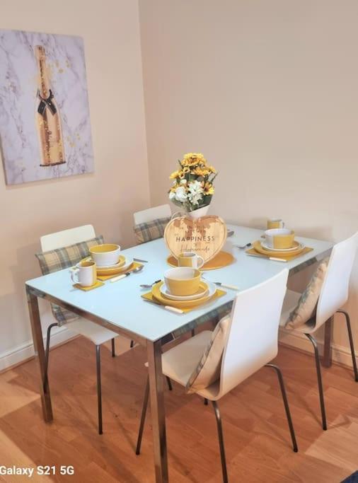 Spacious Duplex 2 Bed Apartment Central Location By Canal - Chester Uk المظهر الخارجي الصورة